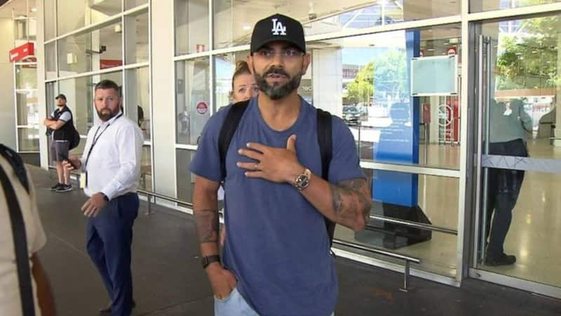 Virat Kohli at Melbourne airport