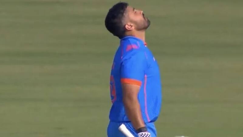 Nair batting in Vijay Hazare Trophy Nair batting in Vijay Hazare Trophy