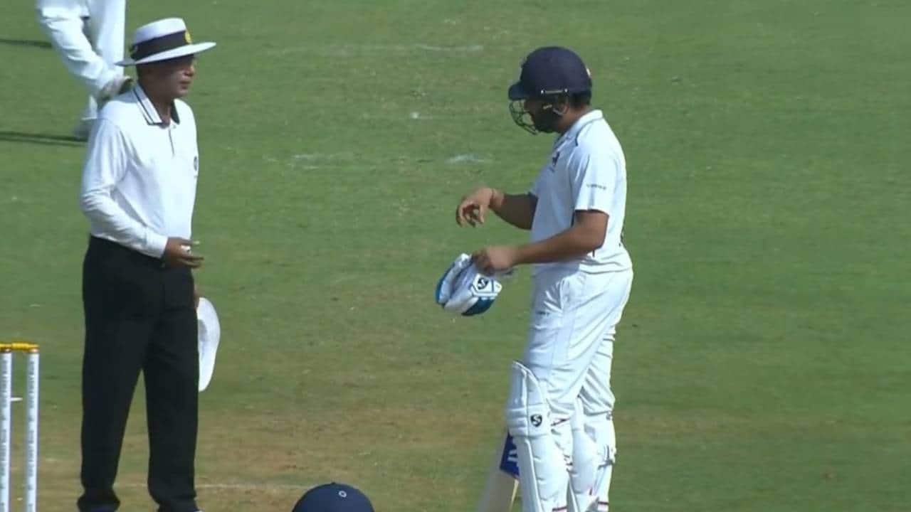 Rohit Sharma arguing with umpire