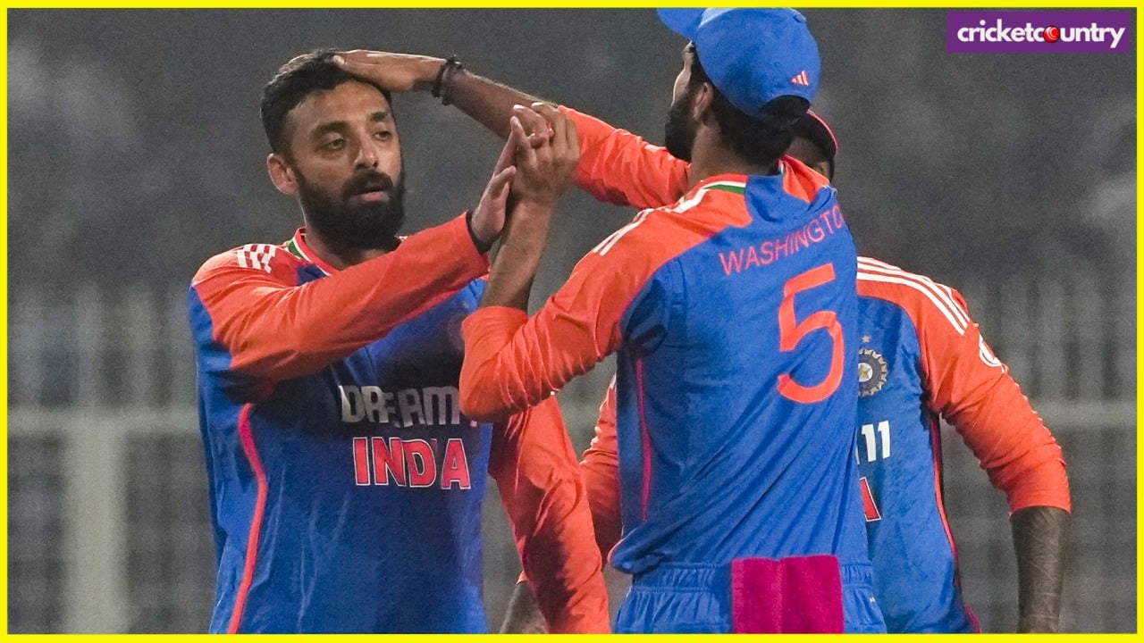 Dinesh Karthik Talks About Varun Chakravarthy