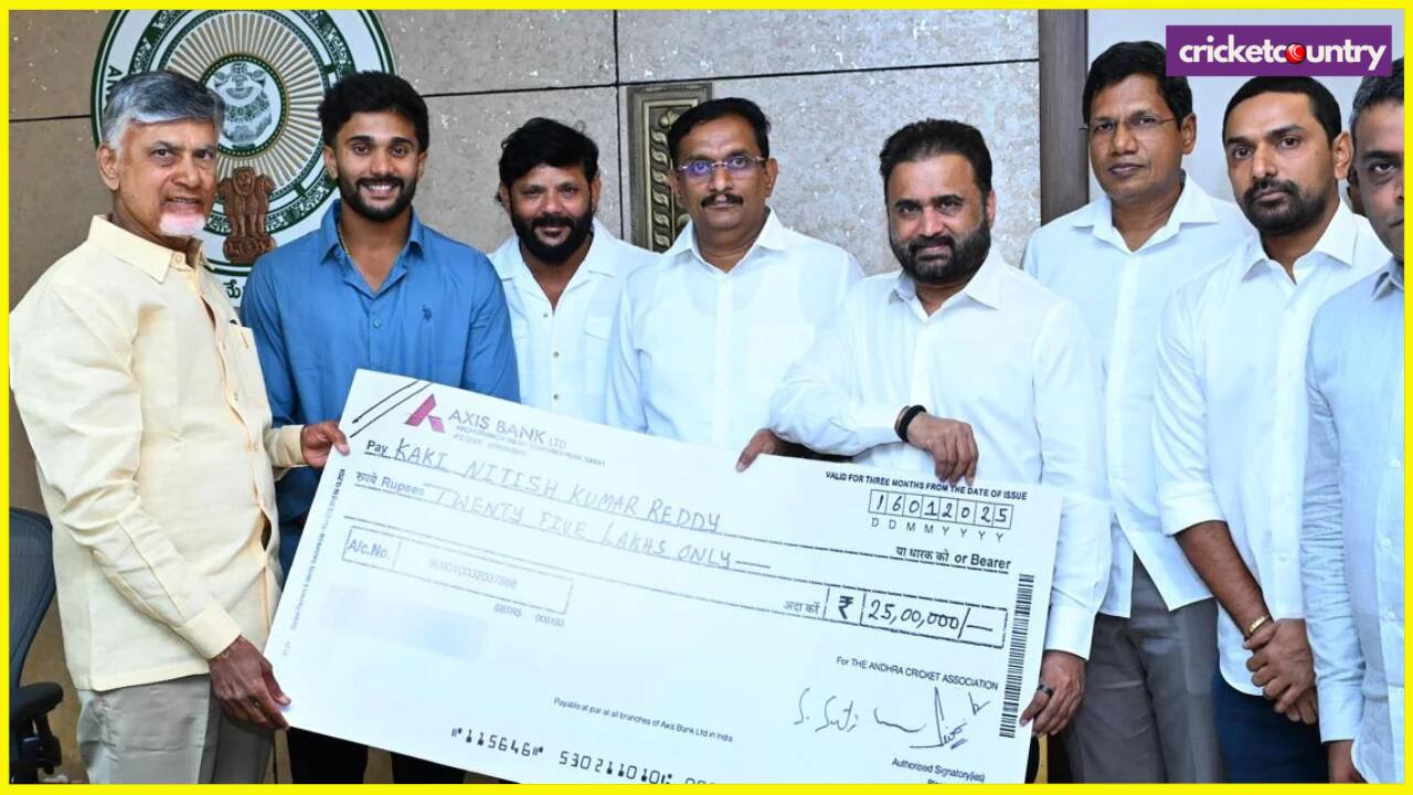 NItish Kumar Reddy Gets 25 rupee Check From Andhra CM