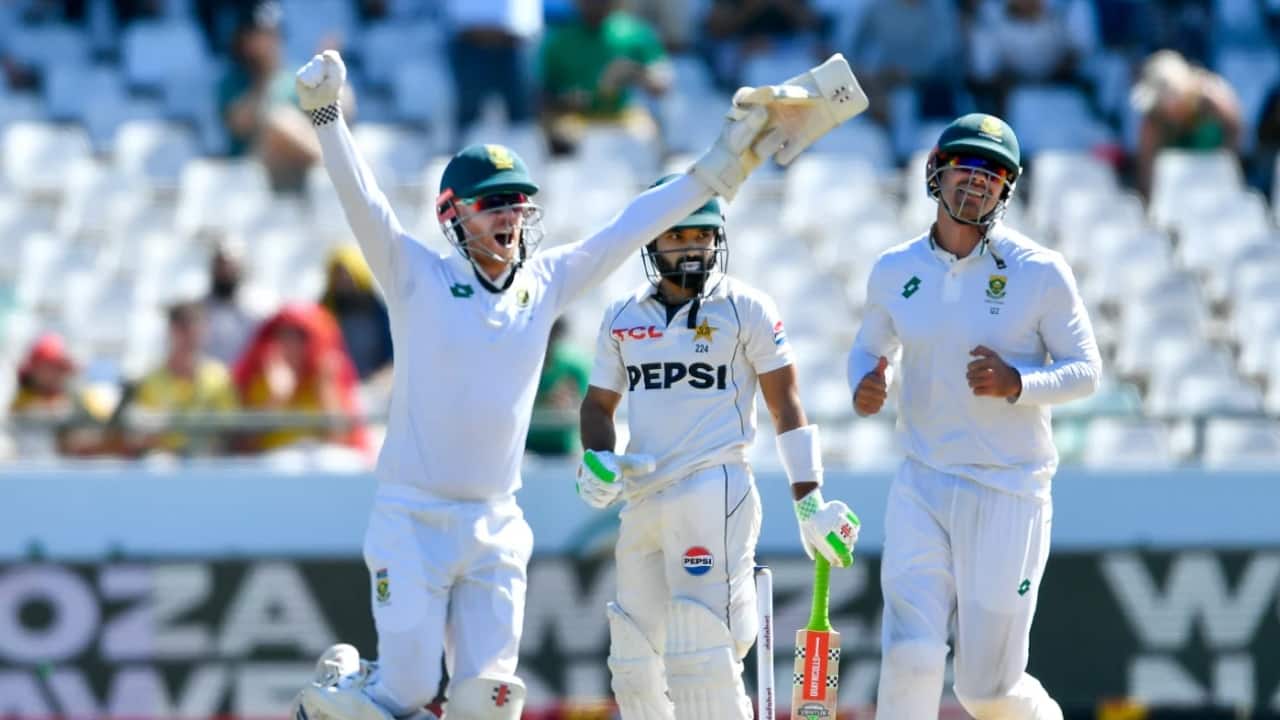 SA Beat Pakistan