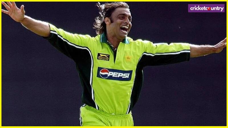 Shoaib Akhtar vs Jasprit Bumrah Shoaib Akhtar vs Jasprit Bumrah