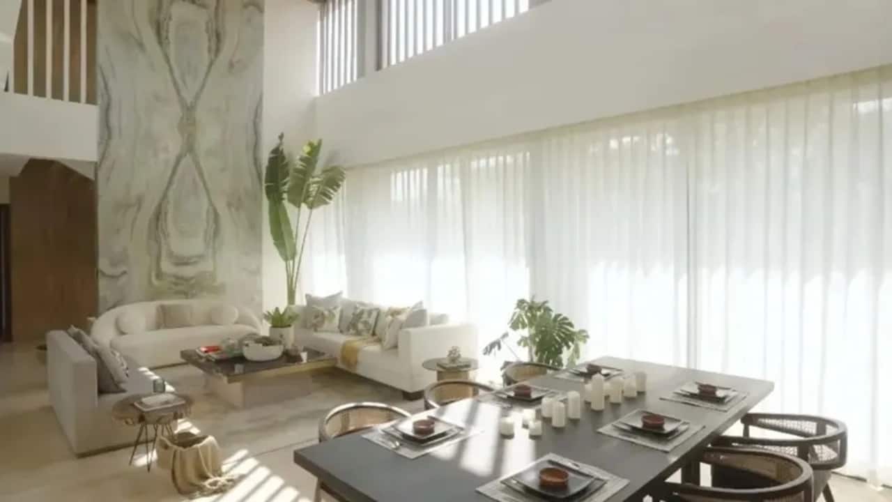 virat-and-anushka-home