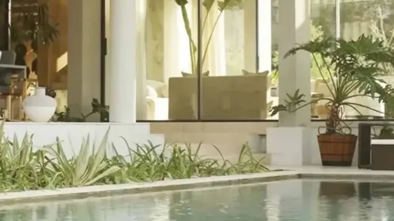 virat-and-anushka-home