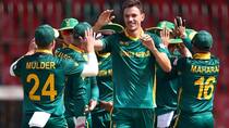 South Africa comprehensively beat England by 7 wickets, book semi-final spot in Champions Trophy