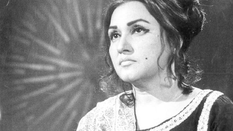Meet Cricketer Who Fell In Love With Singer Went To Her House And meet-cricketer-who-fell-in-love-with-singer-went-to-her-house-and