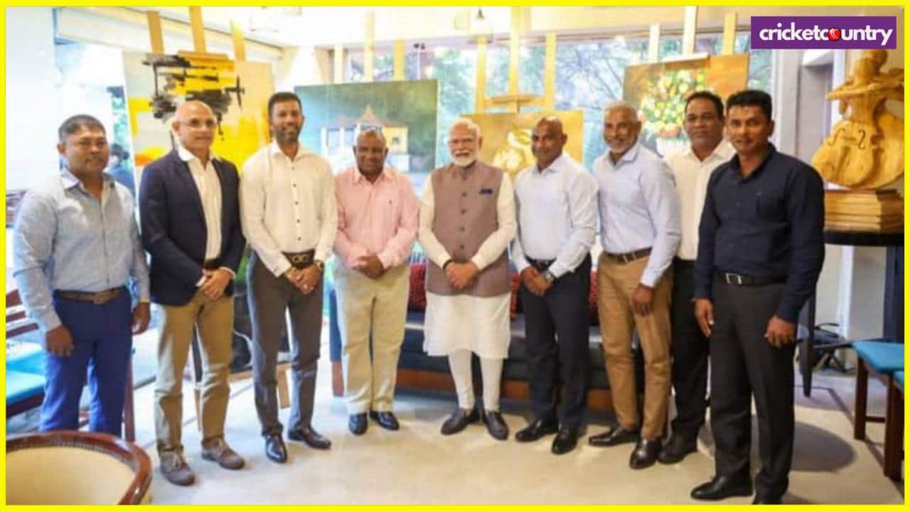 Pm modi with Former Srilnaka cricketers