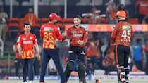 punjab kings drop 2 catches and no ball wicket of centurion abhishek sharma srh historical run chase