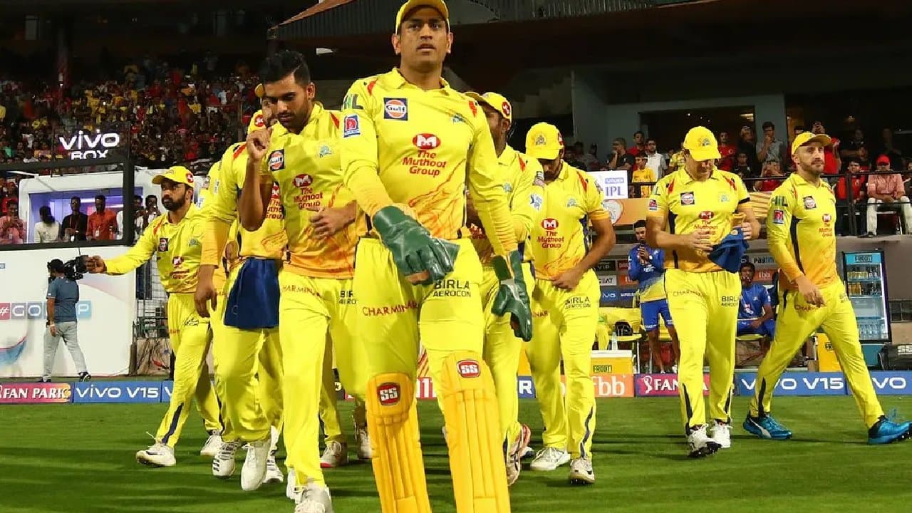 dhoni csk team