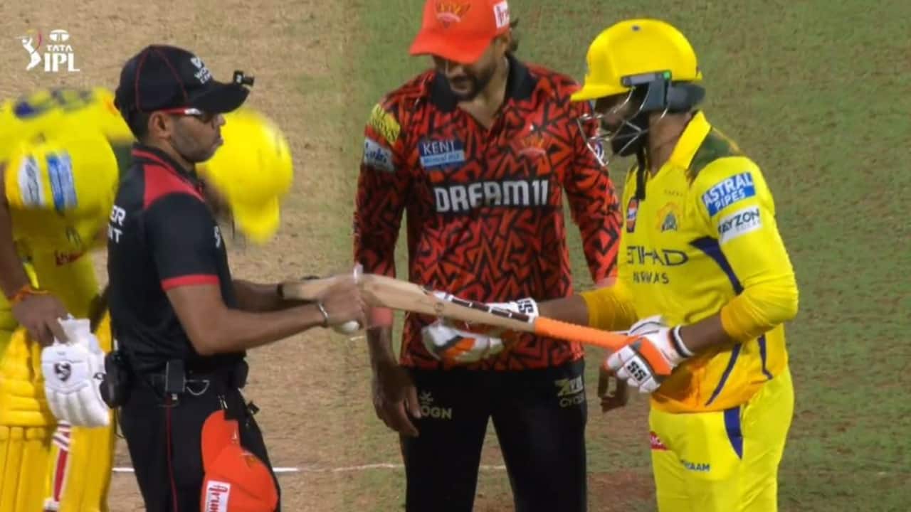 Ravindra jadeja Bat Check Fail