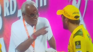WATCH: MS Dhoni has long chat with CSK CEO following PBKS defeat, fans left with questions