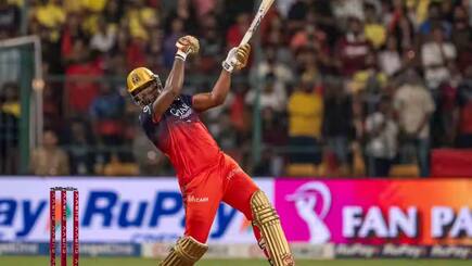 Fastest Fifties in ipl history romario shepherd enters in yashasvi jaiswal club