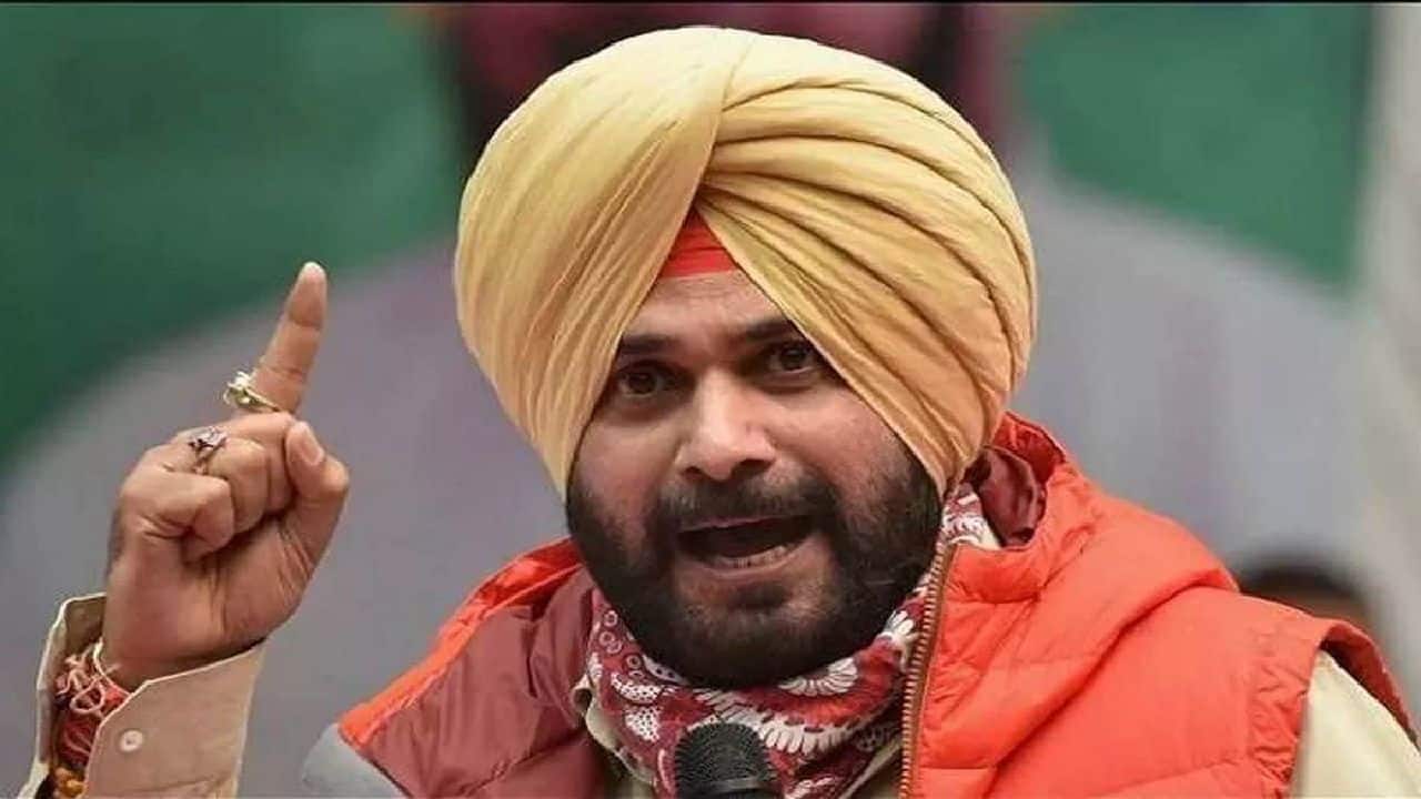 Navjot Singh Sidhu Navjot Singh Sidhu THROWN out of IPL 2025? Star cricketer reveals the truth