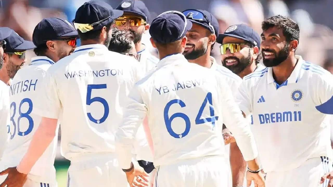 Australian legend Ricky Ponting believes India should give Shubman Gill a chance at Test captaincy for a Long period of time