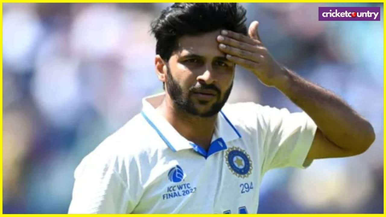 Shardul Thakur bowling