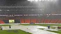 Rain causes delay in the start of IPL Qualifier 2 between Mumbai Indians and Punjab Kings