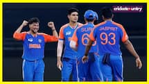 Indian spin-bowlers dominate the field, restrict Pakistan for 146 runs in the Asia Cup 2025 final!