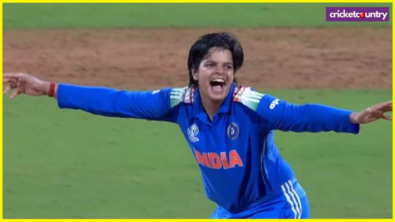 shafali-verma-bowling