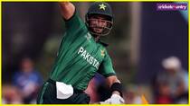 Sahibzada farhan ton bowlers lift Pakistan into Super Eights