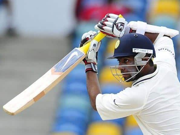 Mukund shines as India's batting falter again Mukund shines as India's batting falter again