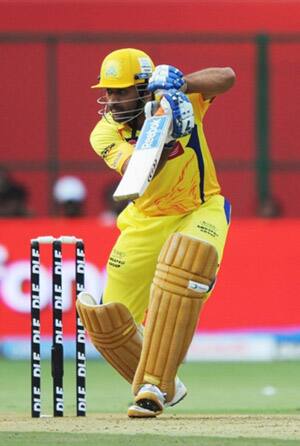 Dhoni lifts restless Chennai to 128 Dhoni lifts restless Chennai to 128