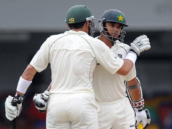Rain halts Pakistan's charge on second day at Colombo Rain halts Pakistan's charge on second day at Colombo