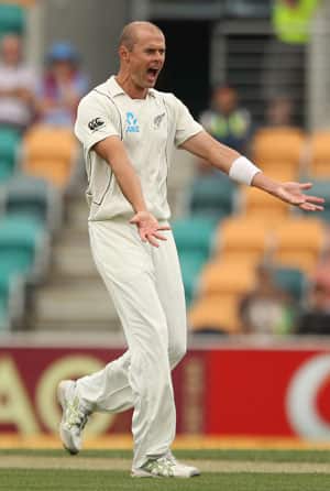 New Zealand take lead as Australia are bowled out on day two
