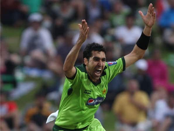 I saw James Anderson tamper with the ball: Umar Gul I saw James Anderson tamper with the ball: Umar Gul