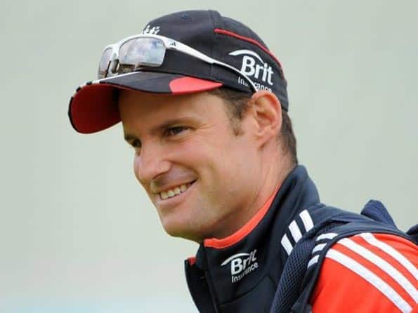 Strauss hits career-best 184 against Leicestershire Strauss hits career-best 184 against Leicestershire