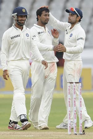 Rain delays start of third day's play between India-New Zealand at Hyderabad Rain delays start of third day's play between India-New Zealand at Hyderabad