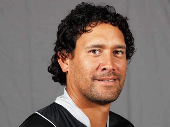 Daryl Tuffey retires from all forms of cricket