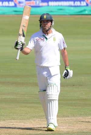 De Villiers' 99 puts South Africa in driver's seat on day two