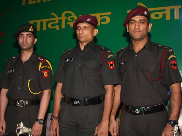 India captain MS Dhoni joins Territorial Army as Lt Colonel India captain MS Dhoni joins Territorial Army as Lt Colonel