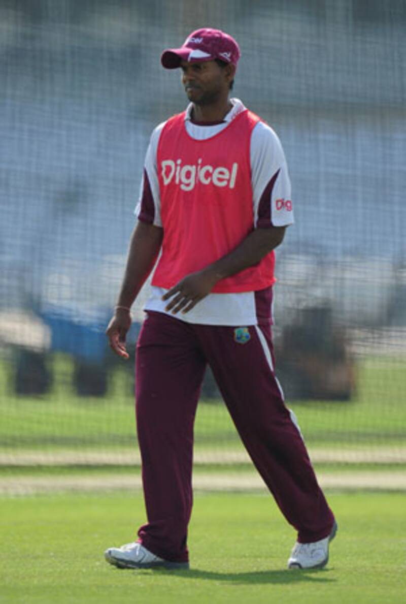 West Indies sweat over Shivnarine Chanderpaul's fitness