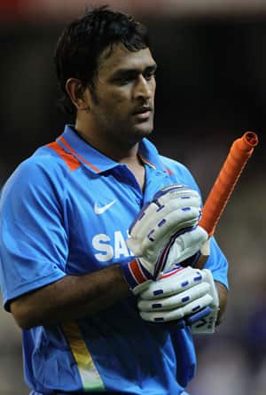 MS Dhoni praises bowlers after win in second ODI against Sri Lanka MS Dhoni praises bowlers after win in second ODI against Sri Lanka