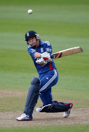 England women thrash India to level series