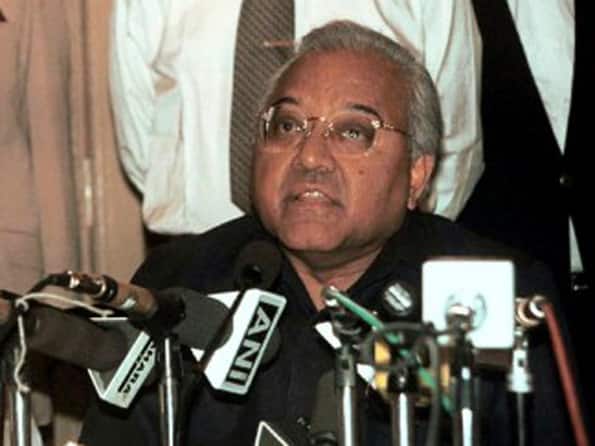 AC Muthiah seeks Supreme Court restraint on N Srinivasan AC Muthiah seeks Supreme Court restraint on N Srinivasan
