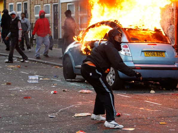 Indian used cricket bat to chase rioters