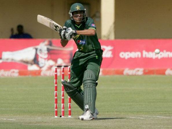 Zimbabwe restrict Pakistan to 247 Zimbabwe restrict Pakistan to 247