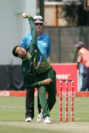 Pakistan fast bowler Junaid Khan to miss Asia Cup due to knee injury Pakistan fast bowler Junaid Khan to miss Asia Cup due to knee injury