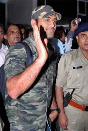 India captain MS Dhoni to don Lieutenant Colonel uniform on Tuesday India captain MS Dhoni to don Lieutenant Colonel uniform on Tuesday