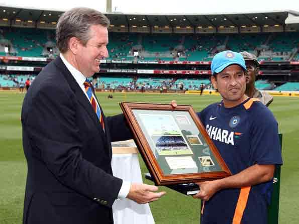 Sachin Tendulkar bestowed with honorary life membership of SCG Sachin Tendulkar bestowed with honorary life membership of SCG