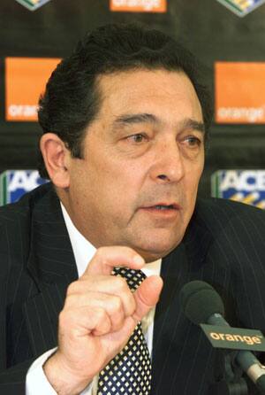 Ali Bacher declares CSA constitution flawed; calls for reform Ali Bacher declares CSA constitution flawed; calls for reform