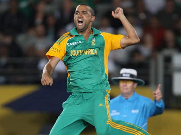 South Africa win thriller; clinch T20 series against New Zealand at Auckland South Africa win thriller; clinch T20 series against New Zealand at Auckland