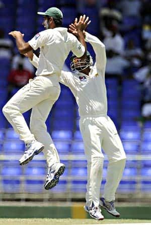 Pakistan clinch series after third Test ends in draw Pakistan clinch series after third Test ends in draw