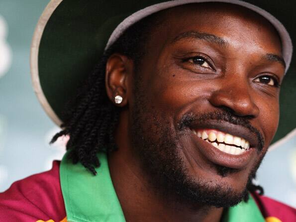 Chris Gayle signs agreement with WICB Chris Gayle signs agreement with WICB