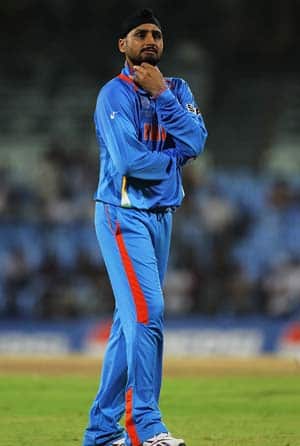 Sehwag is the most dangerous batsman in world cricket: Harbhajan 