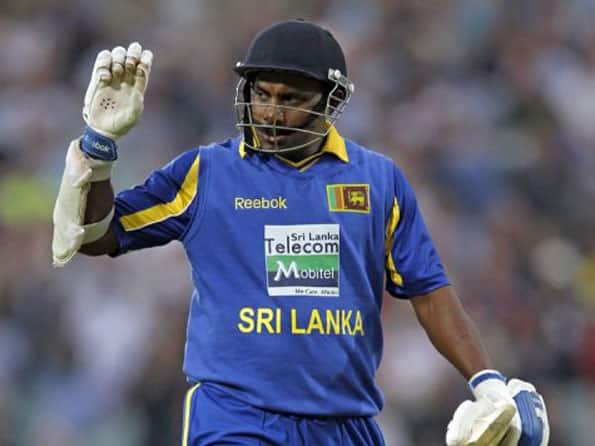 Crowds throng to see Sanath Jayasuriya