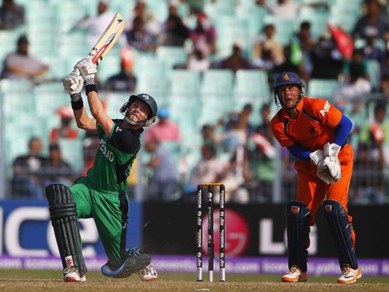 Ireland pulverise Netherlands by 4 wickets